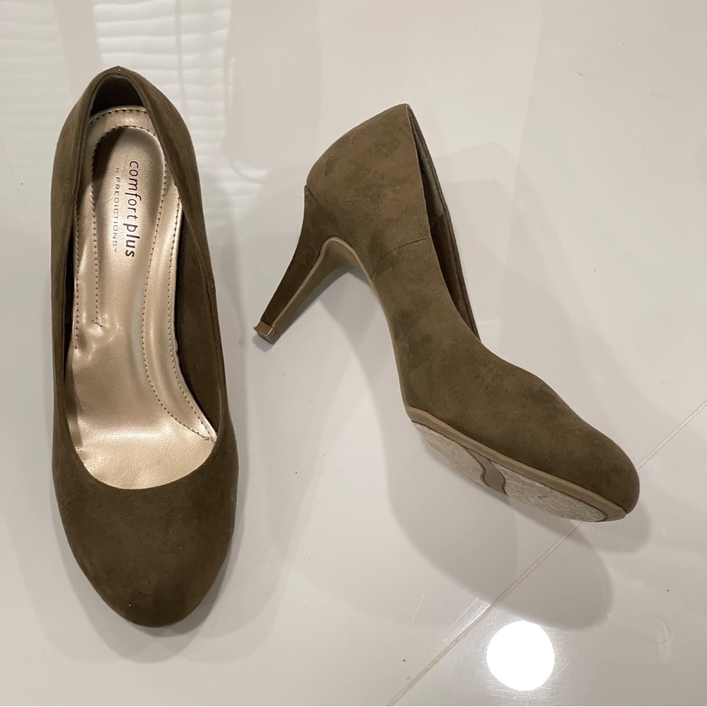 Mushroom Brown Dexflex Comfort Suede Pumps Heels Shoes Almond Toe Flexible Soles - Picture 1 of 4